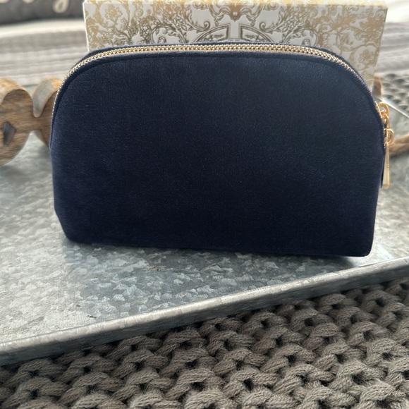 BNIB Dior Cosmetics Pouch - Picture 3 of 9